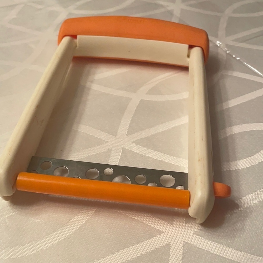 VINTAGE 1970’s Cheese Slicer